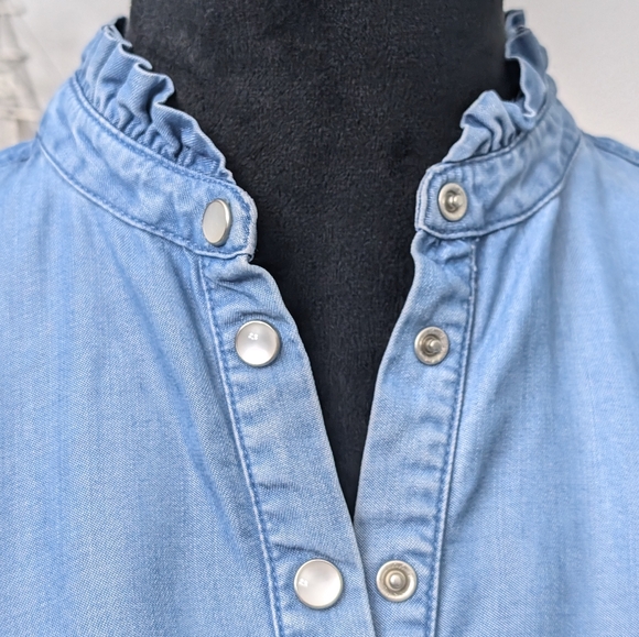 Loft Chambray Tunic Style Top, Size X-Small Petite - Picture 3 of 10
